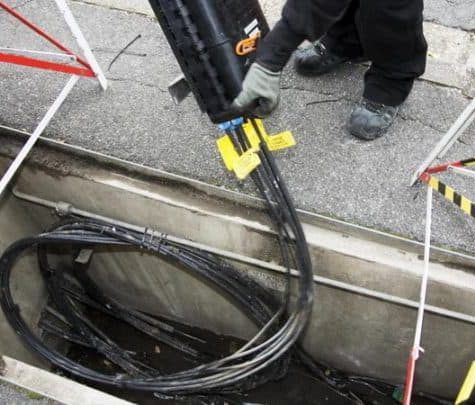 ecomatin.net-deplacement-des-reseaux-dialogue-de-sourds-entre-camtel-le-mintp-et-le-minhdu-fibre-optique-ok-780x405 ecomatin.net-deplacement-des-reseaux-dialogue-de-sourds-entre-camtel-le-mintp-et-le-minhdu-fibre-optique-ok-780x405